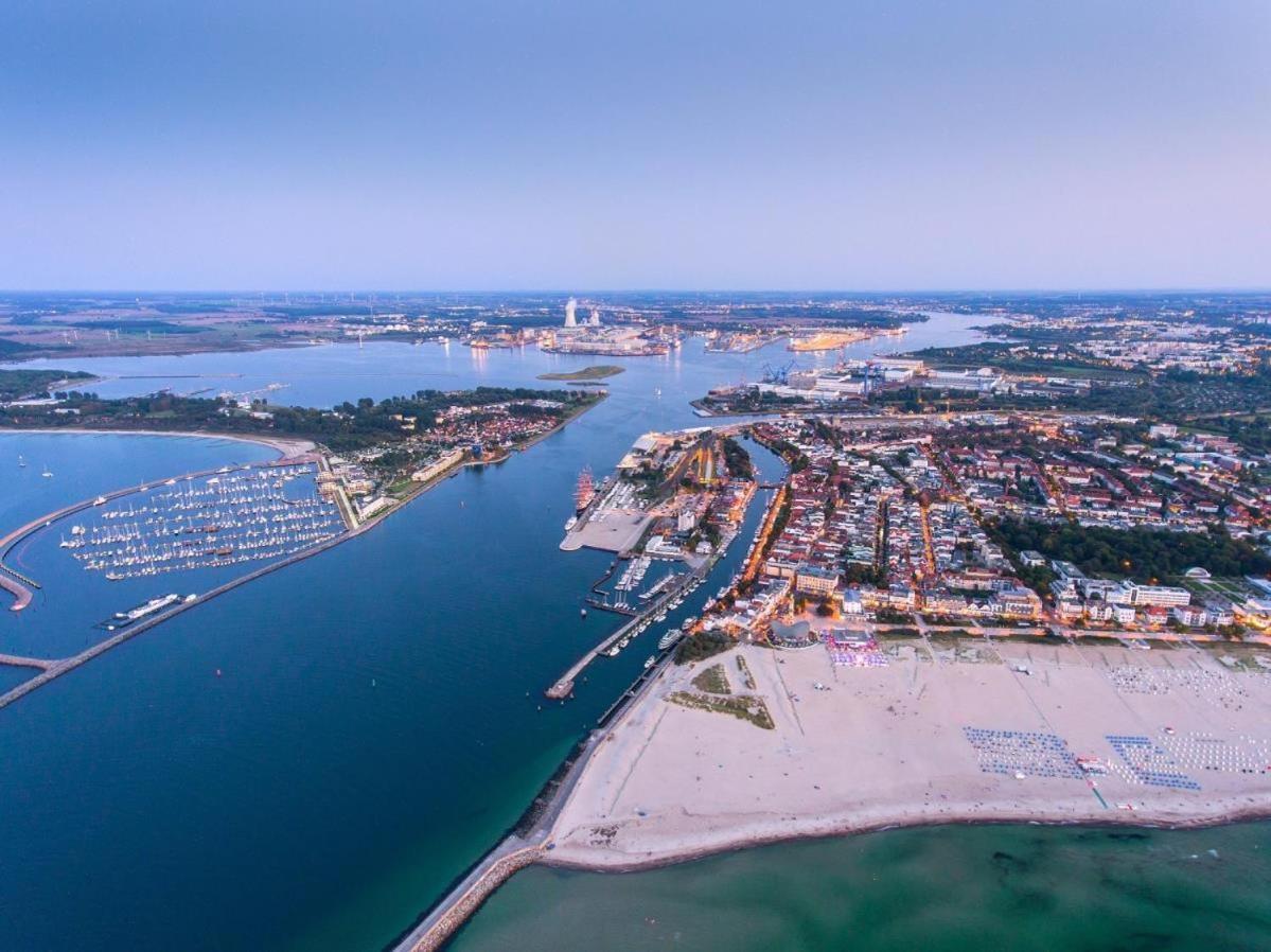 Haus Drei Schwestern, Bernstein Rostock Bagian luar foto